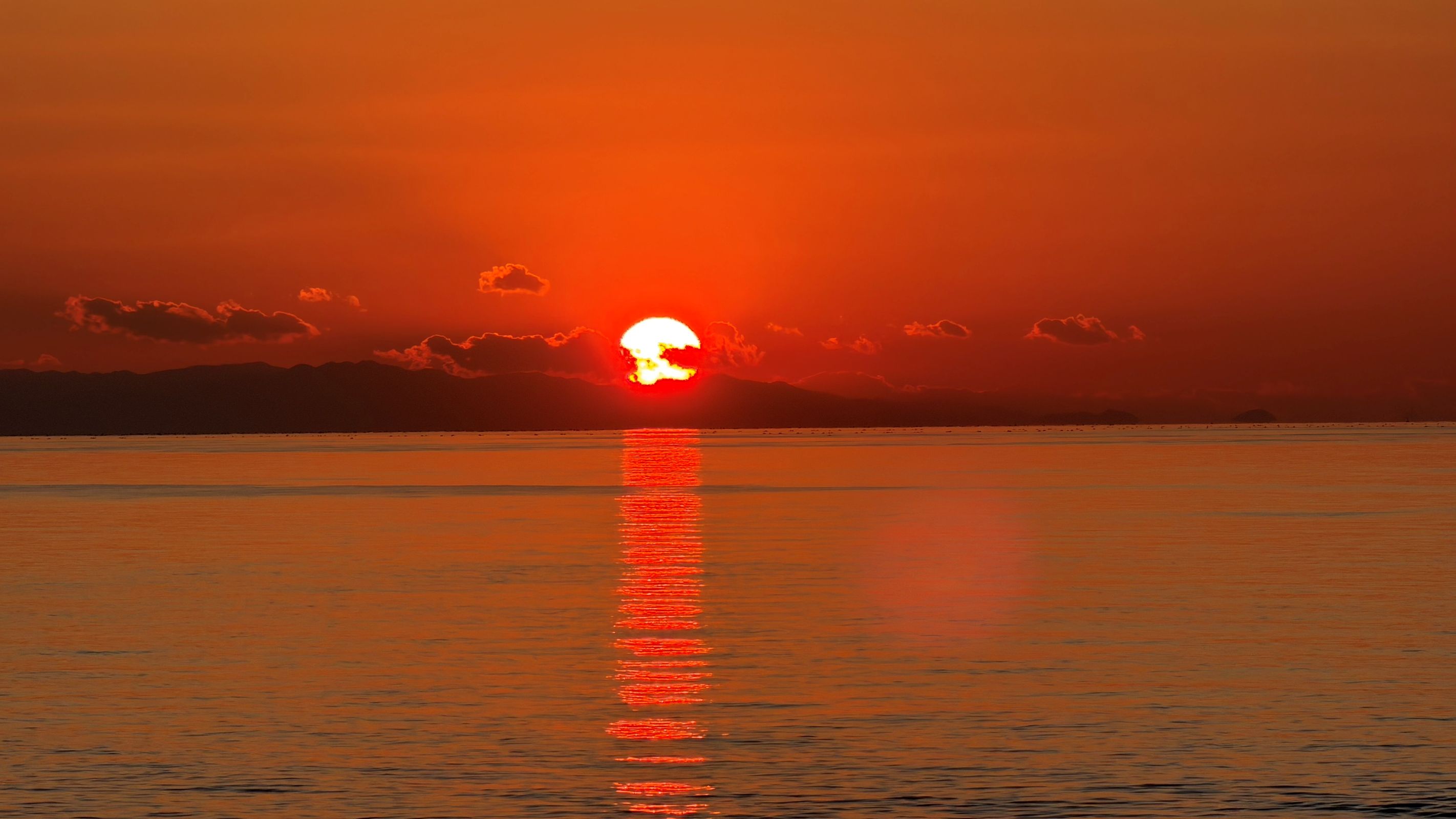 2026年1月07日淡路島的夕陽，紅紅火火。