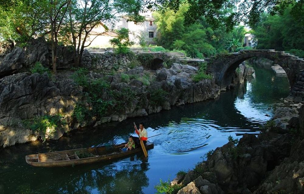 Guilin Huangyao Ancient Town one-day tour