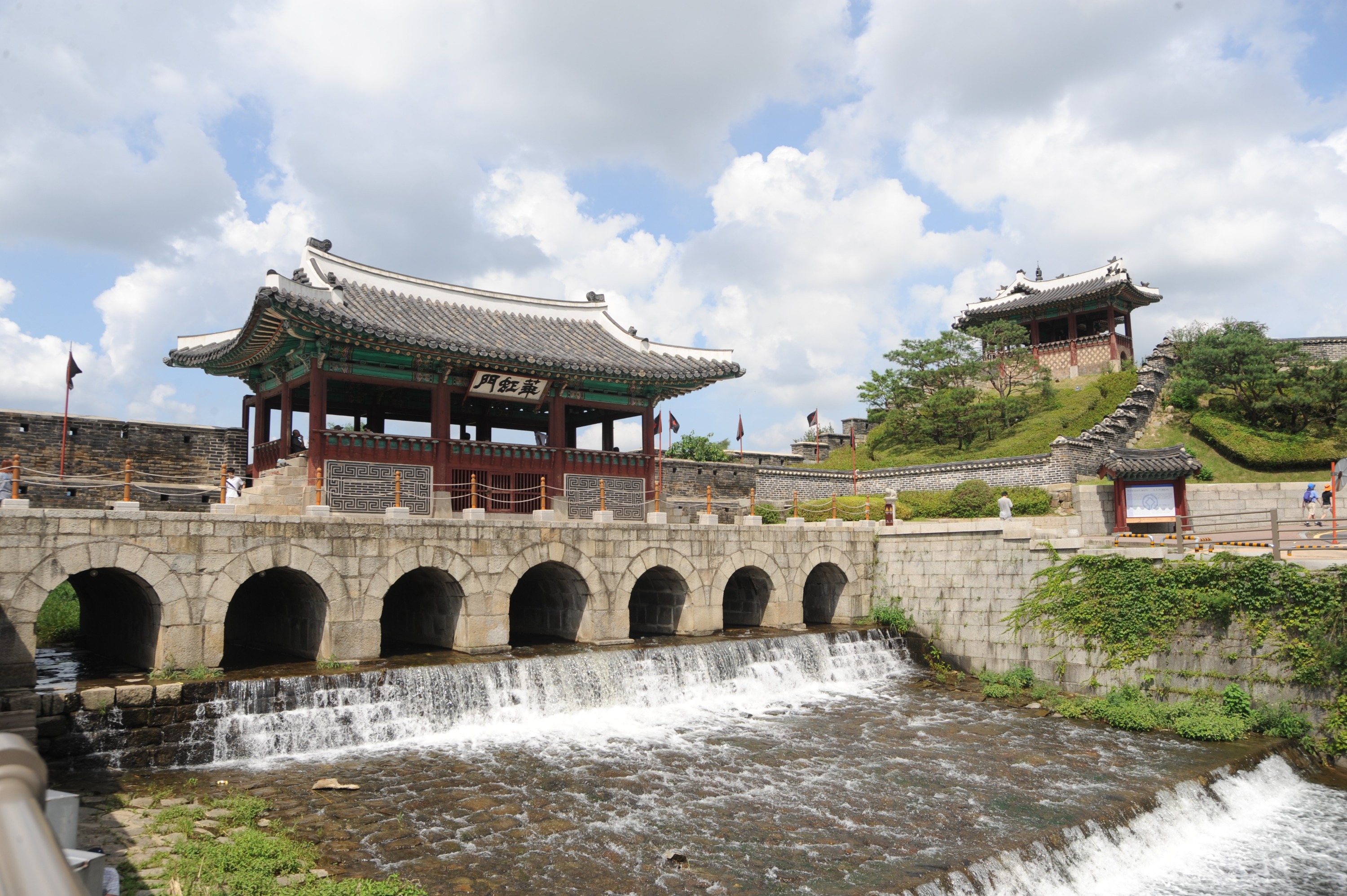 Suwon Hwaseong Night View Tour