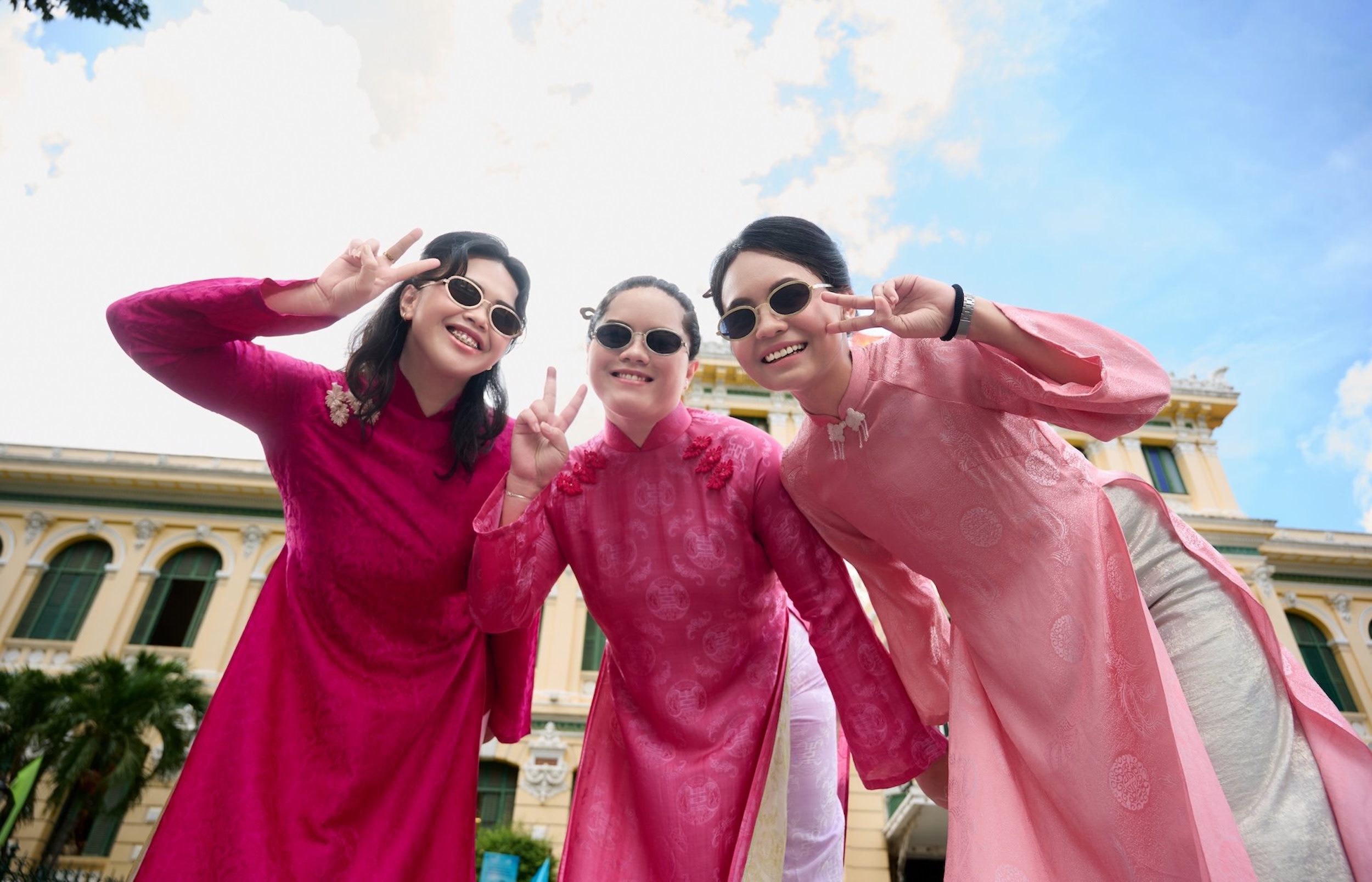 Timeless Beauty in Ao Dai: Professional Photoshoot by Gao Nau Studio