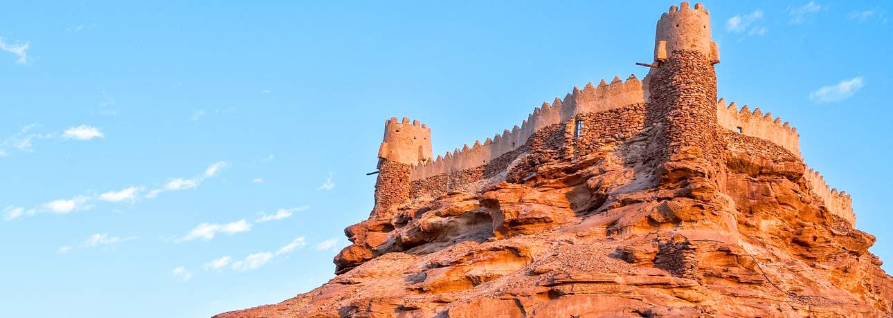 Al-Jouf Zabal Castle & Al Sadu Factory Full-Day Tour