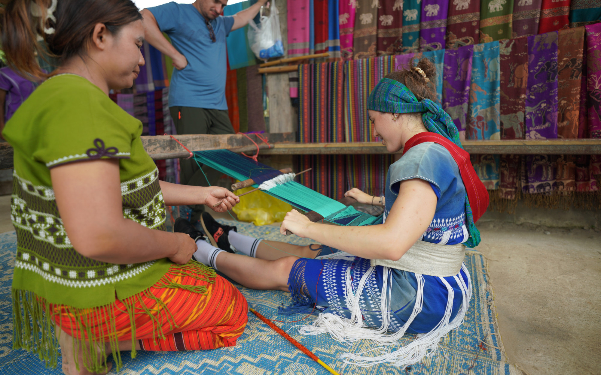 Chiang Mai: Visit Karen Village, Waterfall & Rafting included lunch