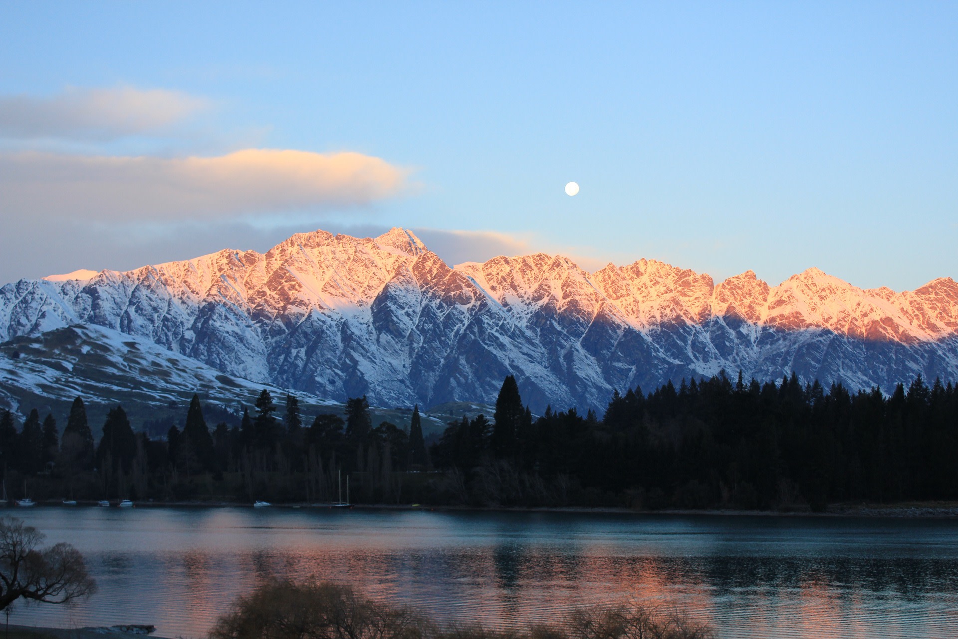 Tekapo to Queenstown via Mt Cook Small Group Tour (One Way)