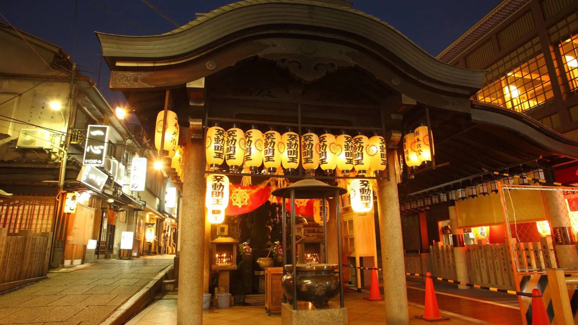 大阪歷史徒步導覽與街頭美食之旅