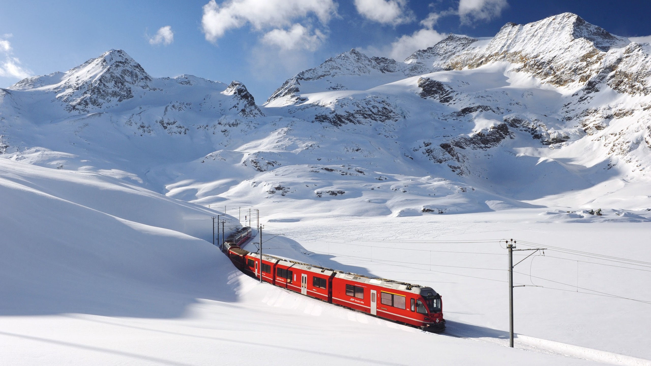 St. Moritz one-day tour with the Bernina Red Train from Milan 