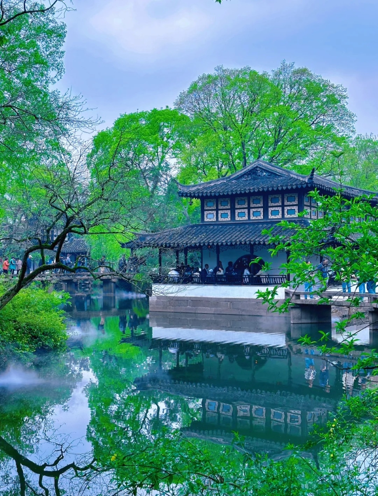 上海出發蘇州+杭州+烏鎮4日遊（上海集合&上海/杭州解散+拙政園+西湖+魔都夜景+夜遊烏鎮提燈+全程五鑽酒店+江南特色宴）