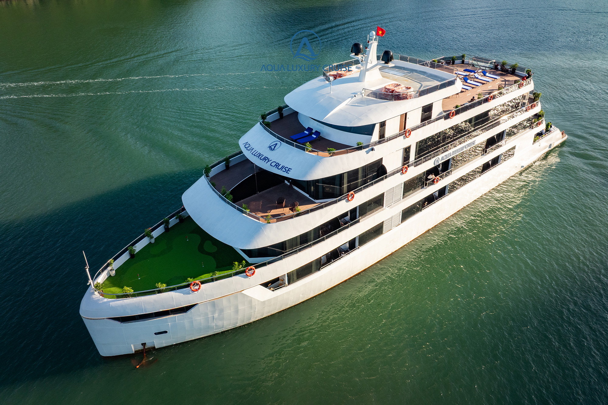 Aqua Luxury 2D1N Cruise: Ha Long Bay & Lan Ha Bay Tour