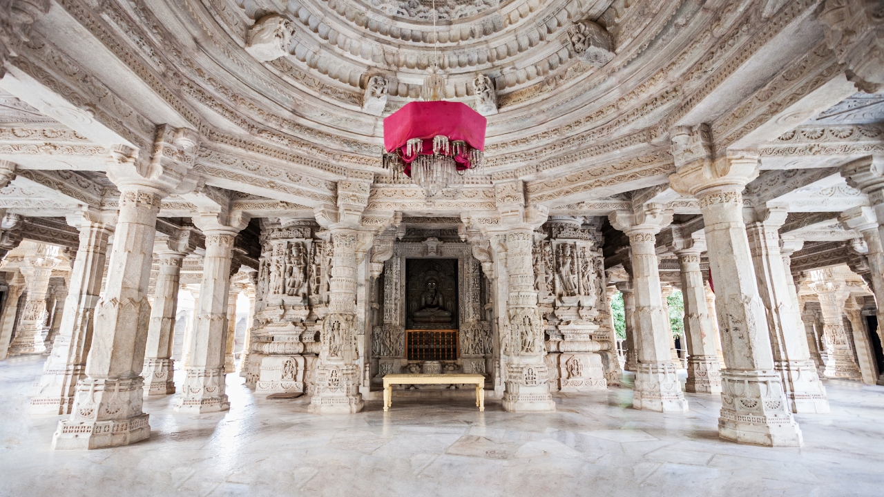 From Udaipur: Kumbhalgarh and Ranakpur Private Day Trip