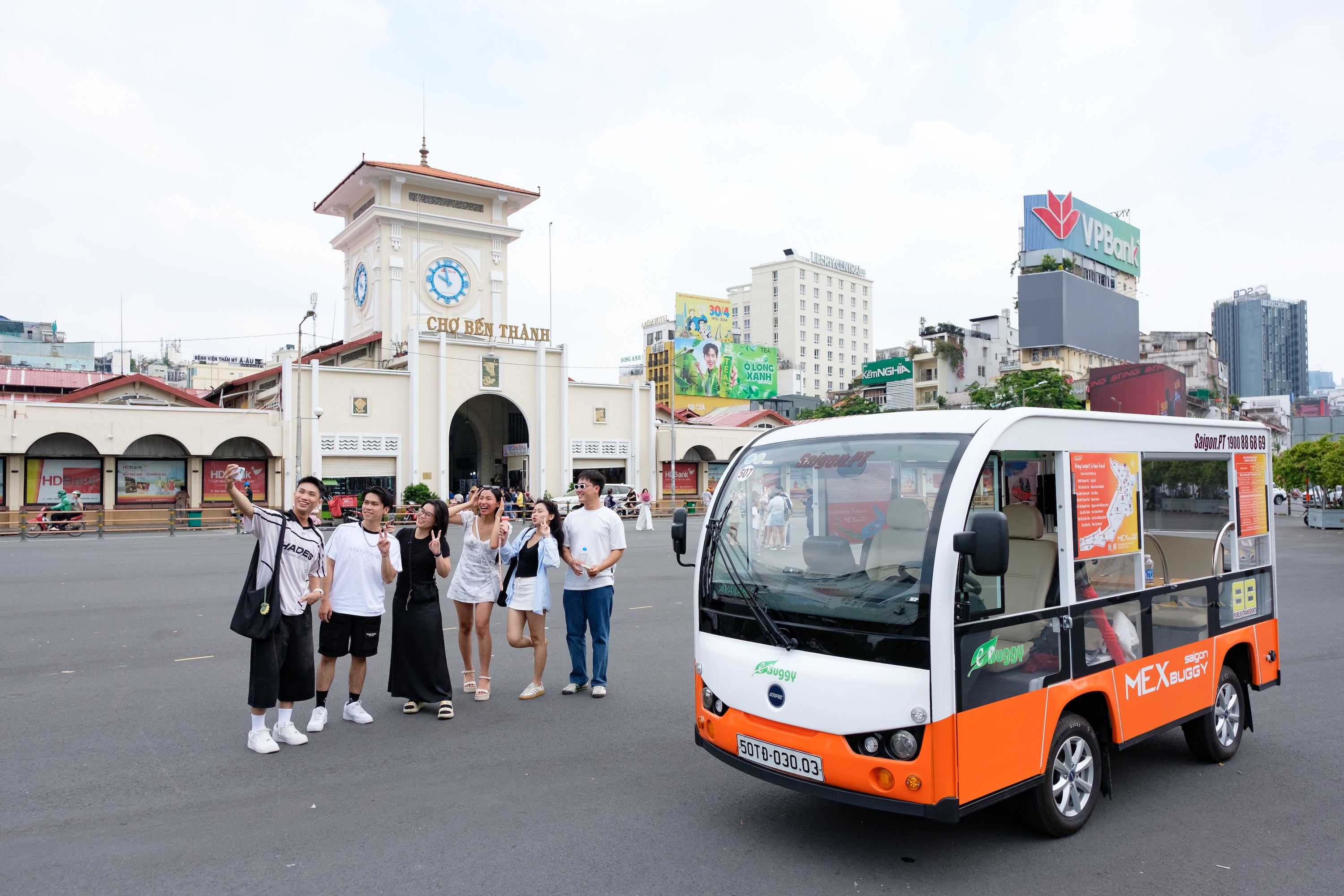 乘坐沙灘車體驗胡志明市文化與美食