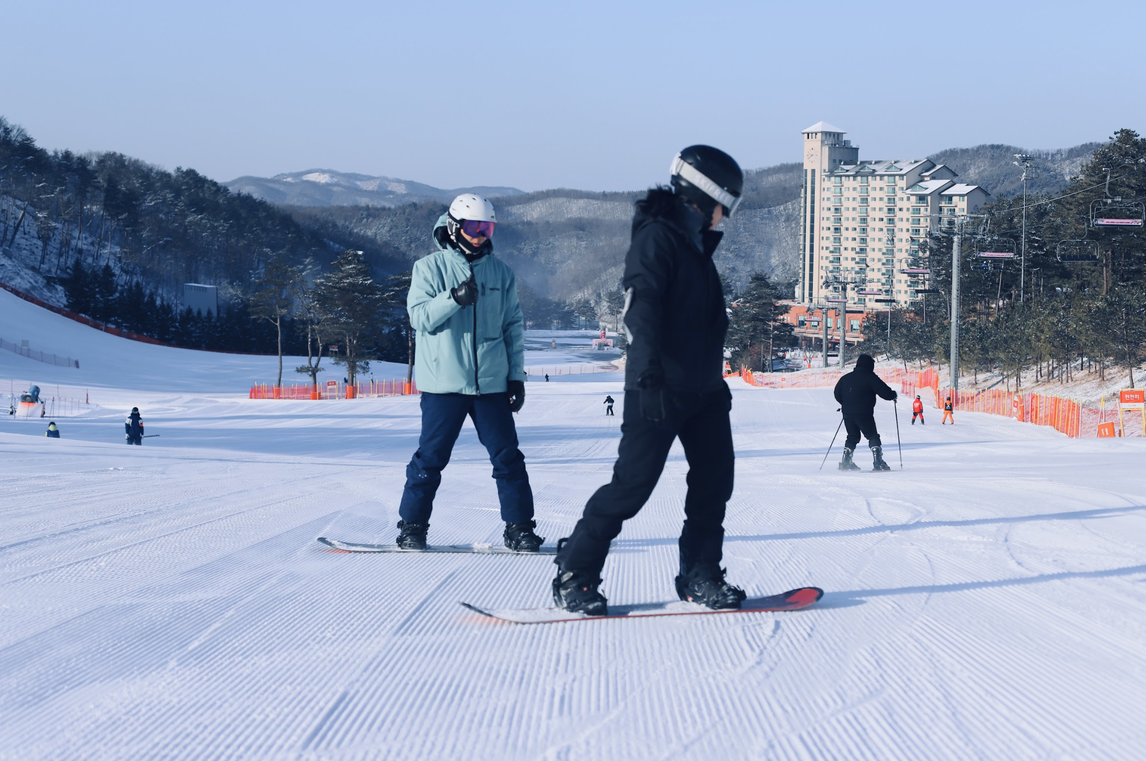[Early Bird Promotion] Oak Valley Resort Ski Day Trip with Ski School