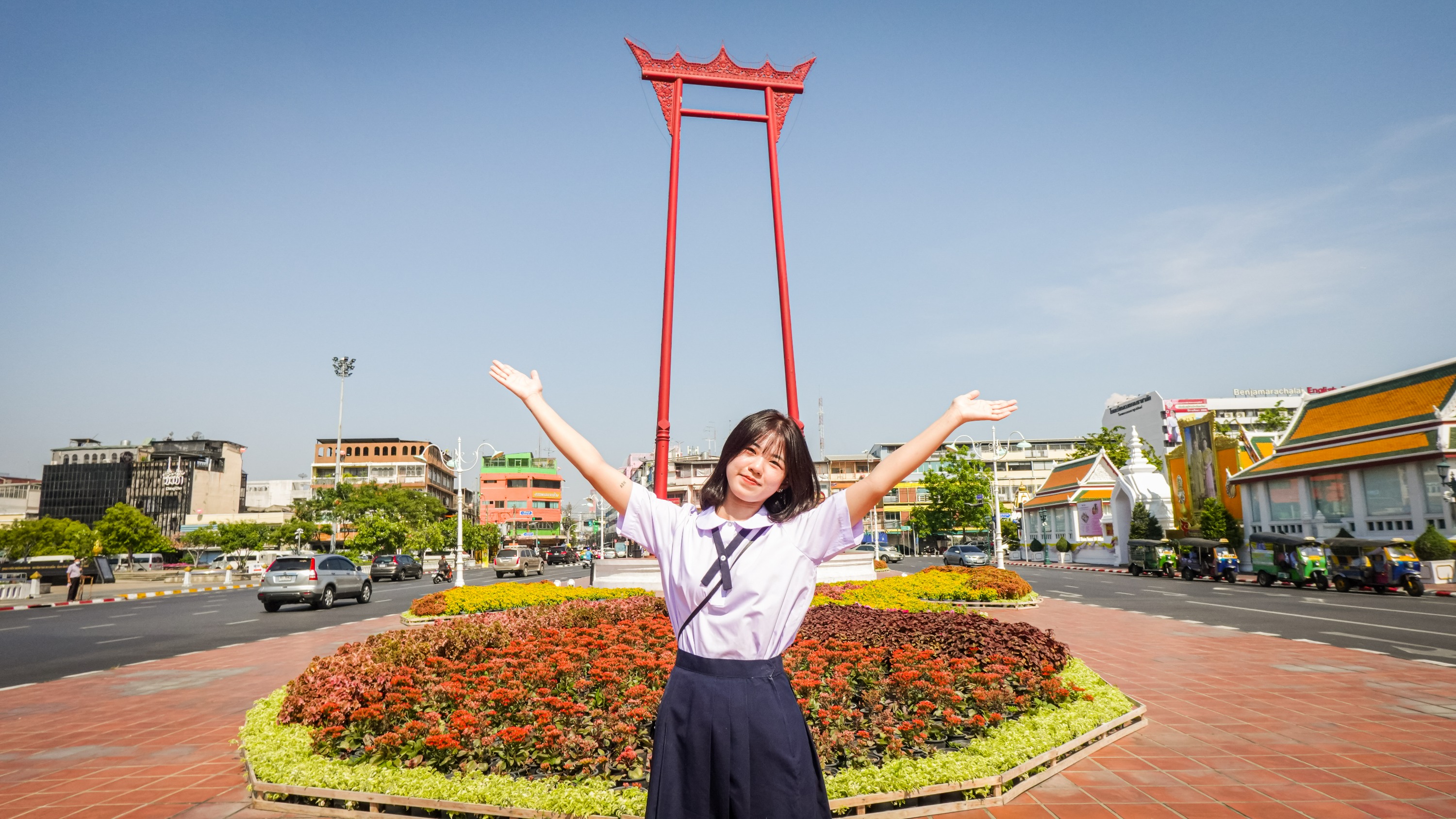Thai School Uniform Tour in Bangkok