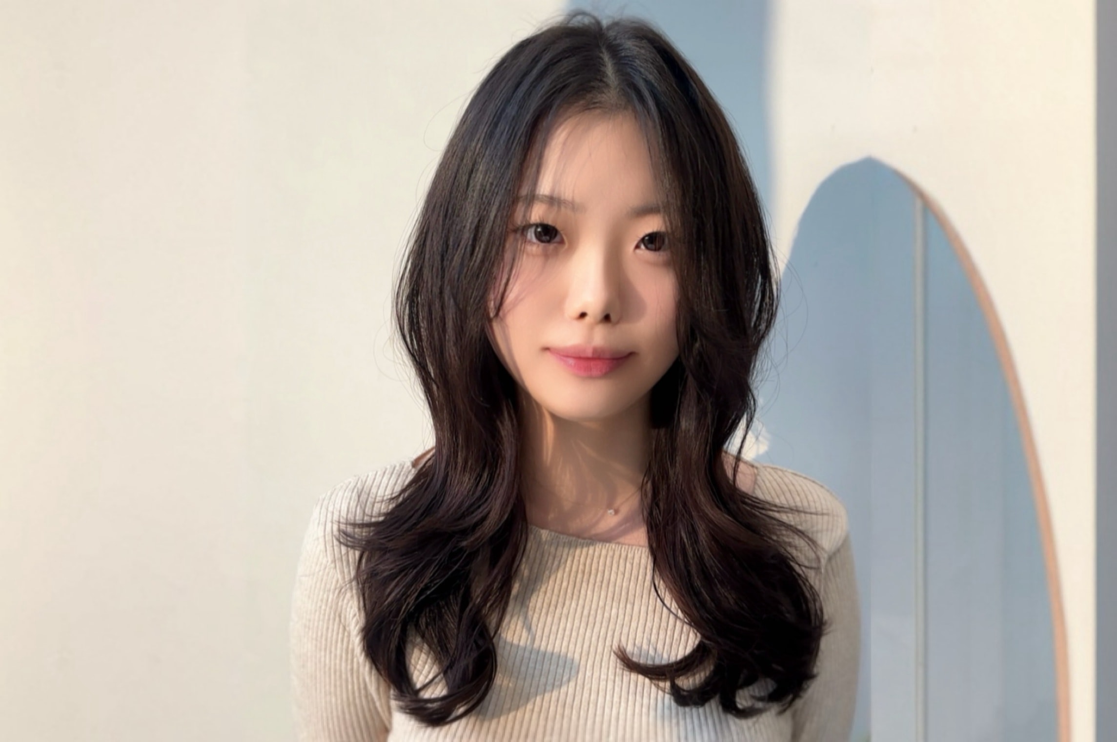 K-Beauty hair styling  experience at Mercdi salon in Seoul Seong-su