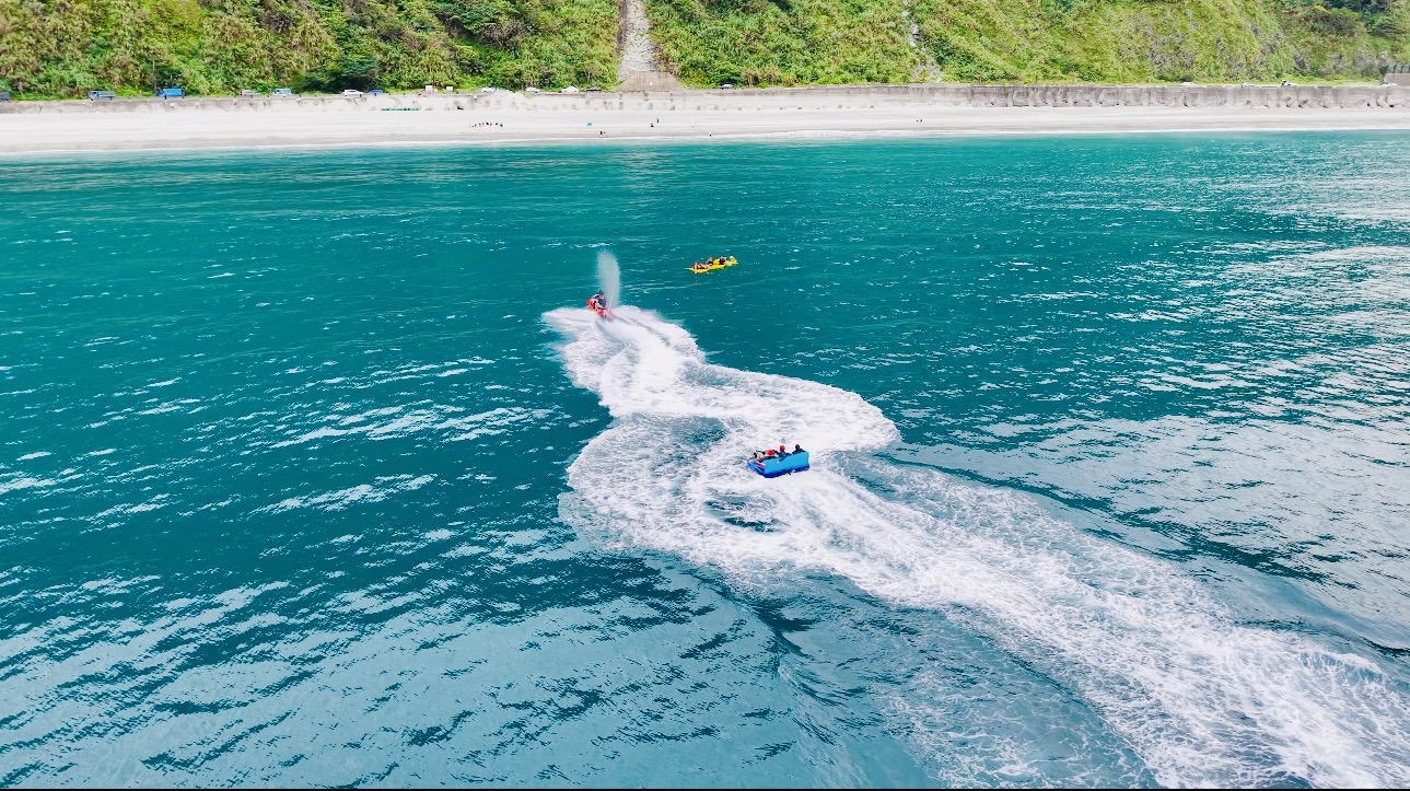 Dongao, Yilan: Jet ski towing