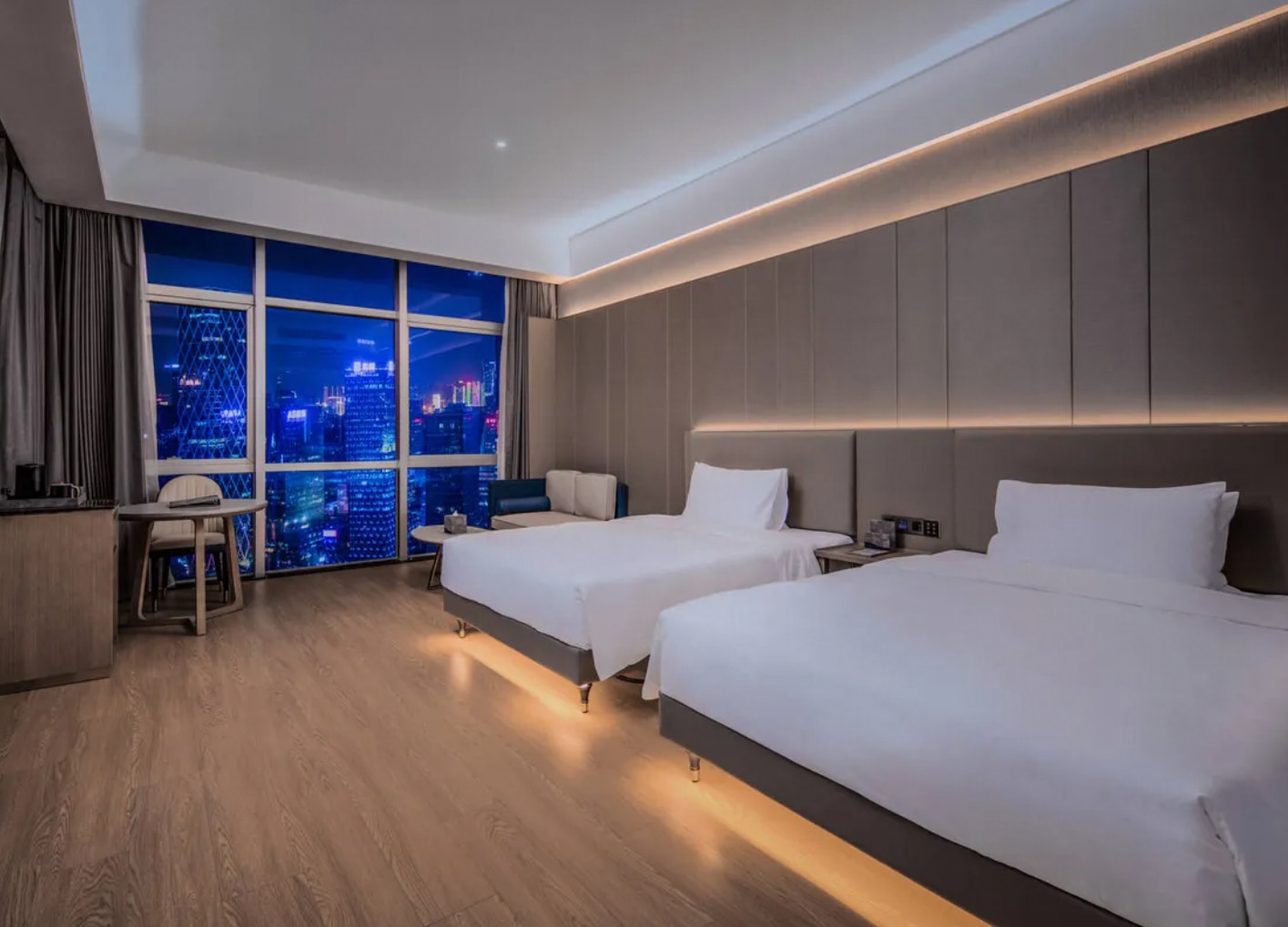 Deluxe Twin Room Reference Image