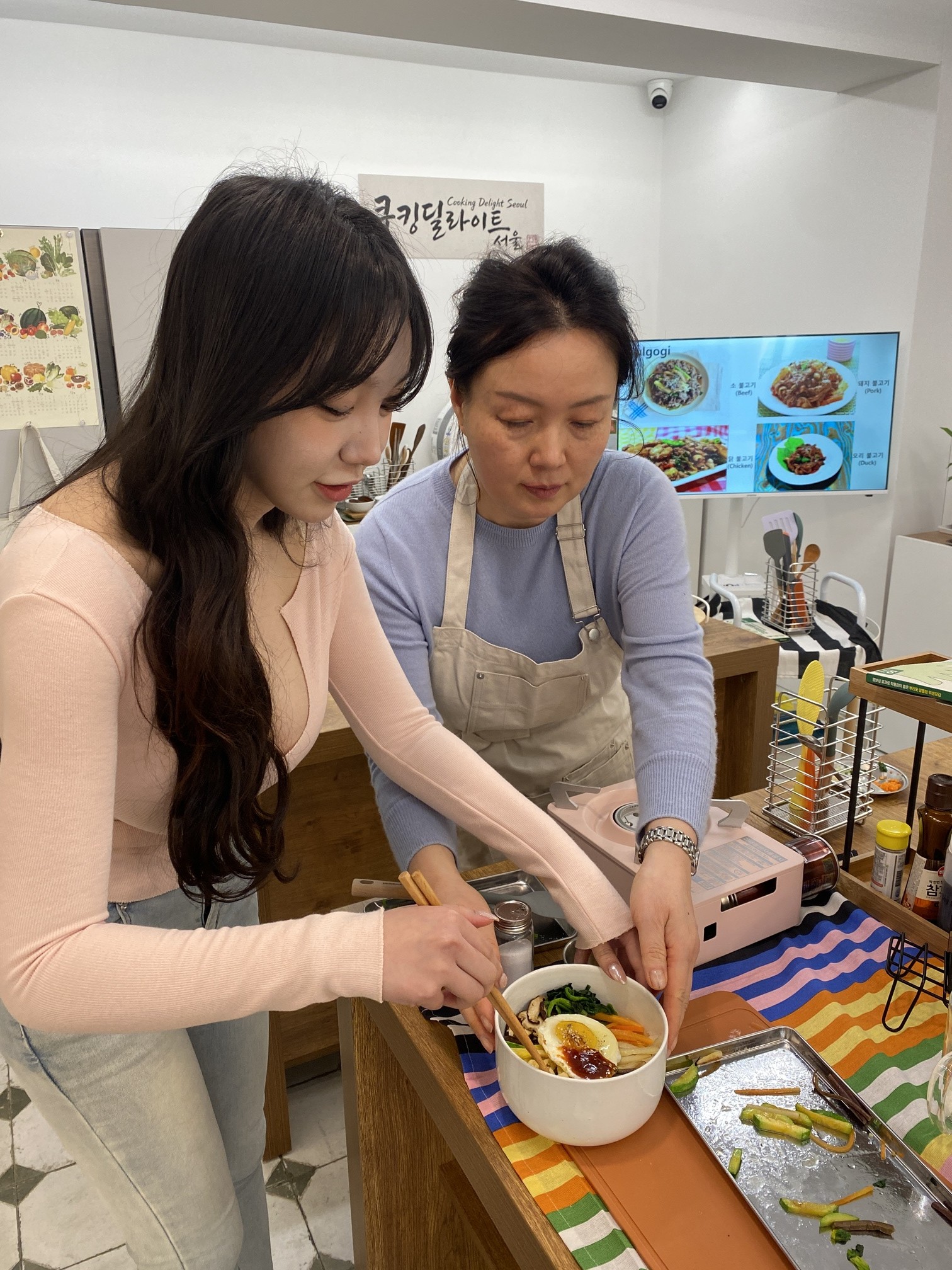 Master 8 Korean Dishes : Cooking Class in Sunny Artsy Open Kitchen
