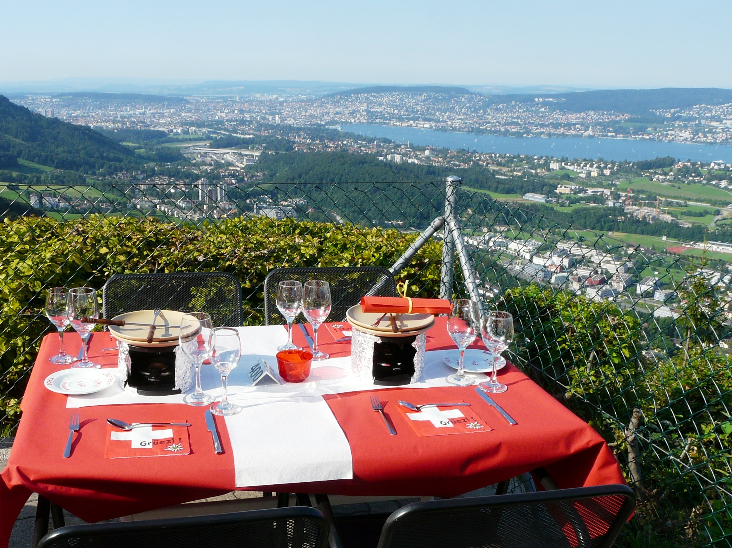 Тур на закате и ужин с сырным фондю в Цюрихе