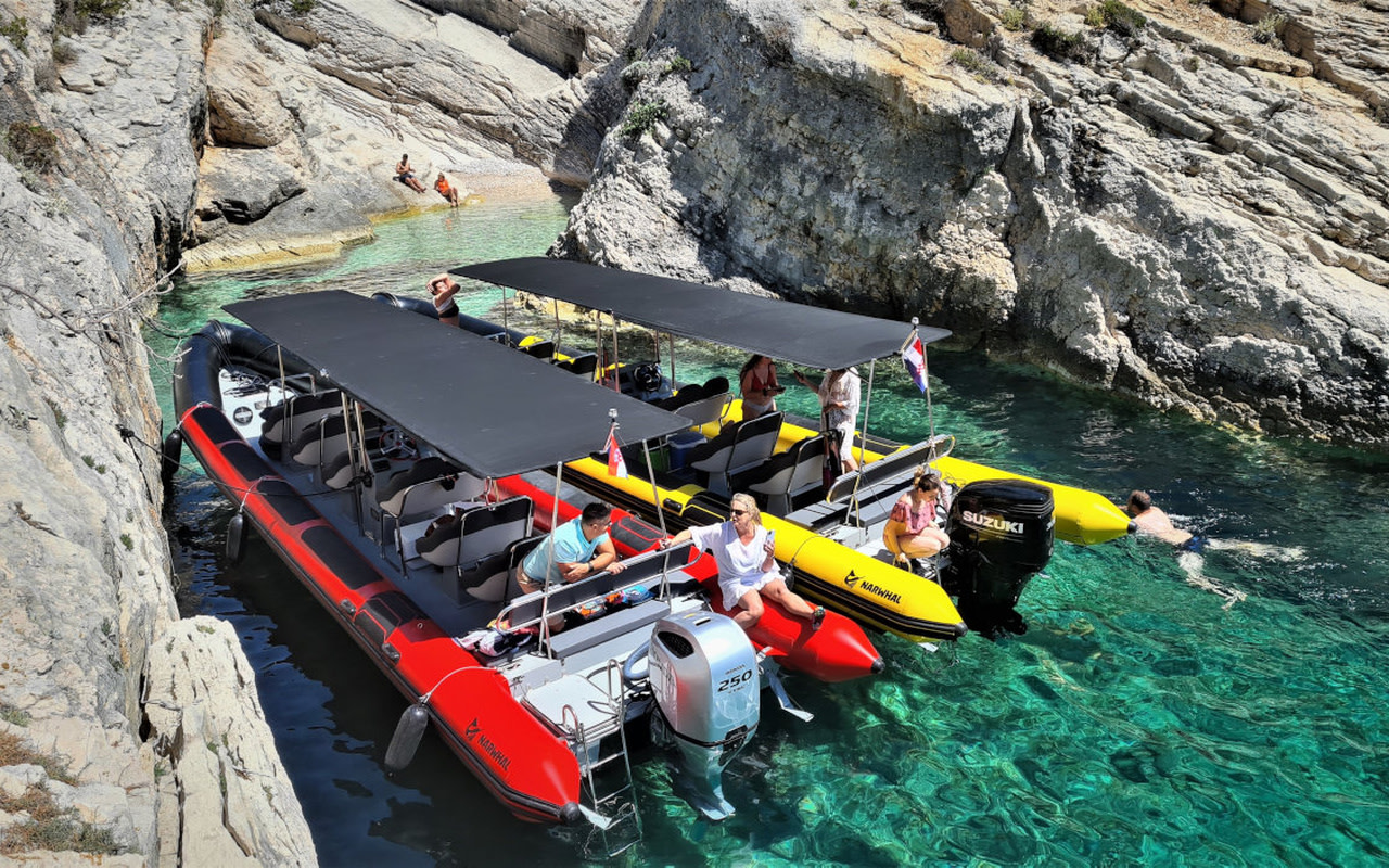 Blue Cave, Vis & Hvar 5-Island Boat Excursion from Split