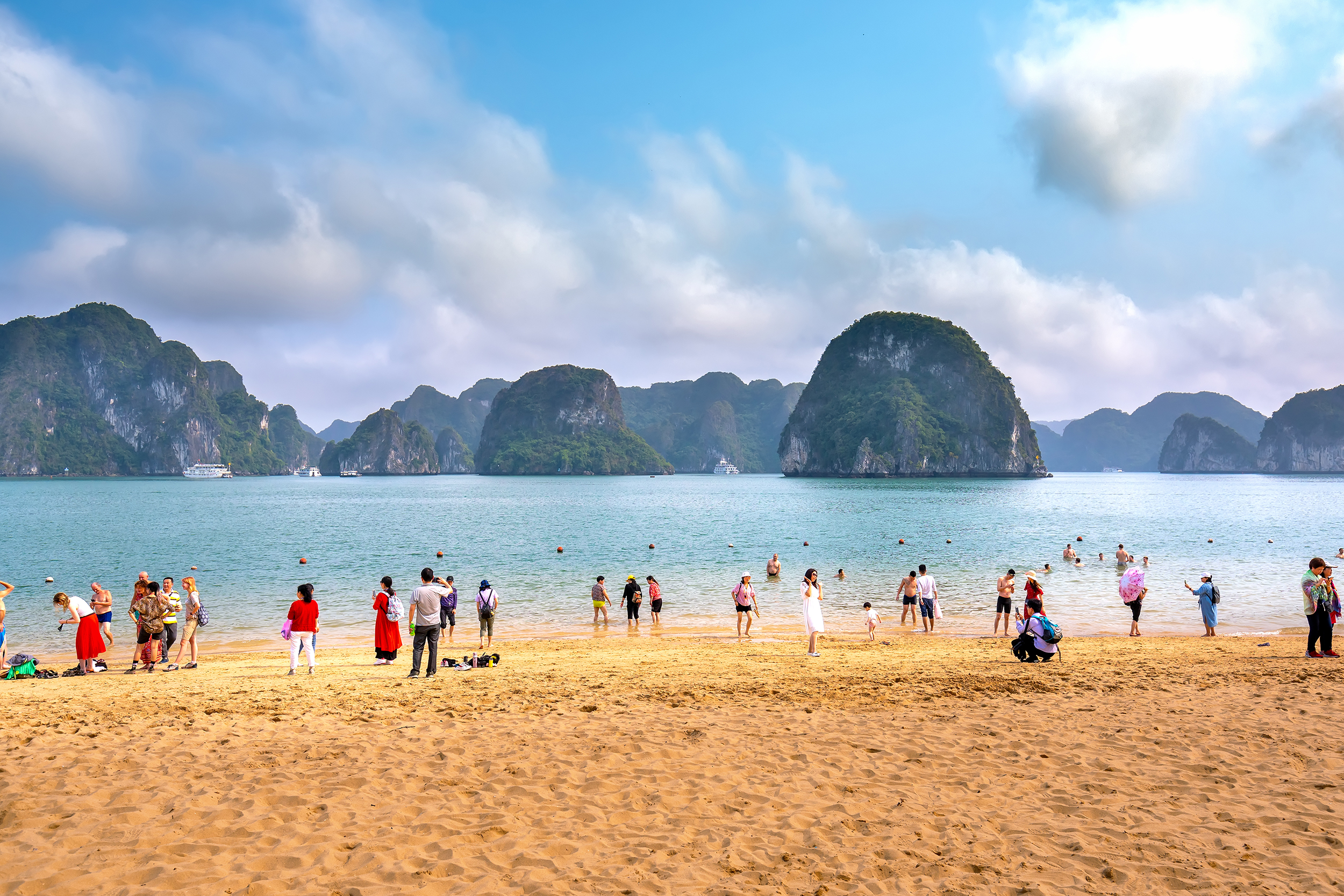 [路線二] 乘坐平陽 68 號豪華遊輪體驗下龍灣一日遊 (Ha Long Bay Day Tour By Luxury Binh An 68 Cruise)