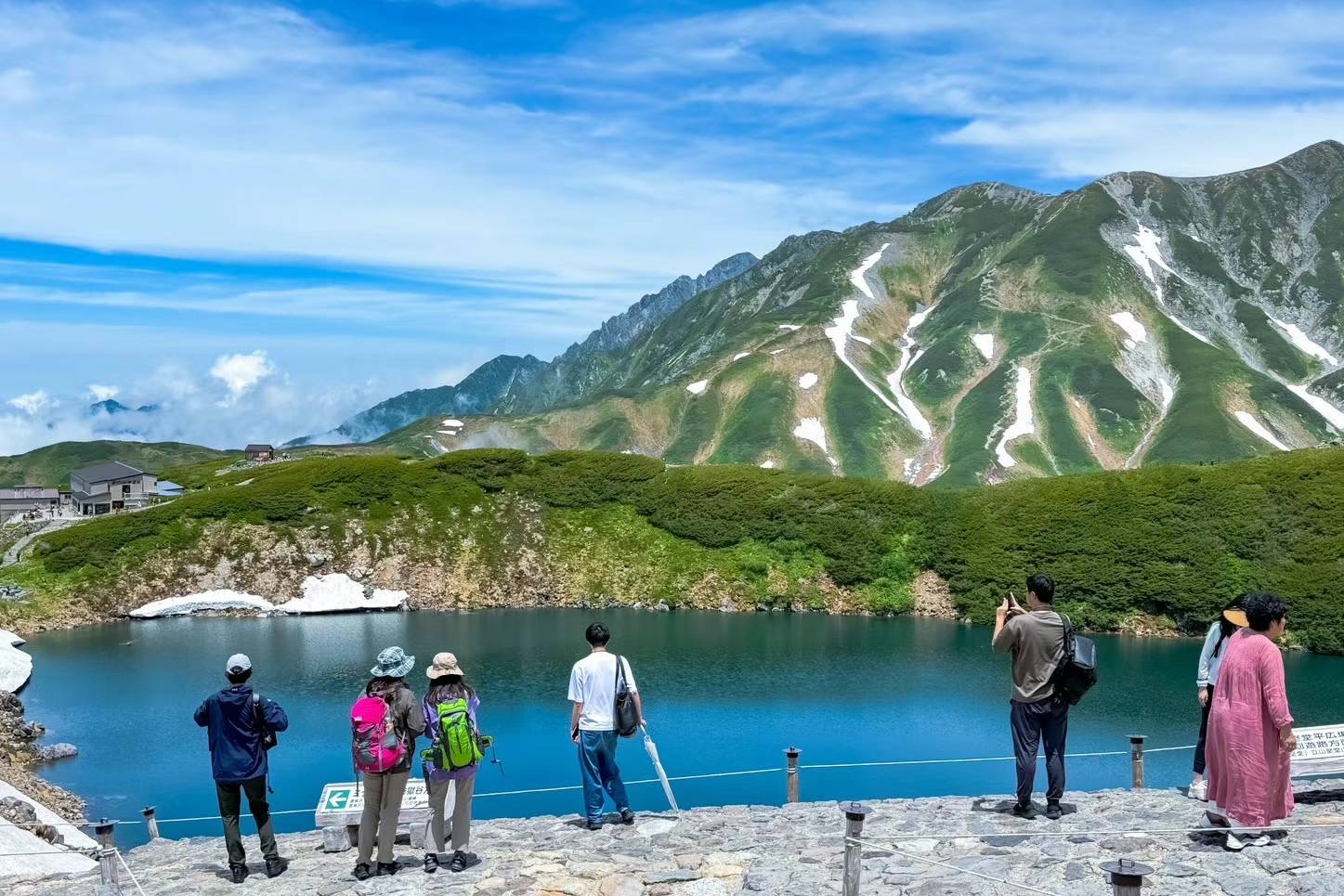 立山黑部阿爾卑斯山脈路線上高地2天1夜夏季之旅（名古屋出發）