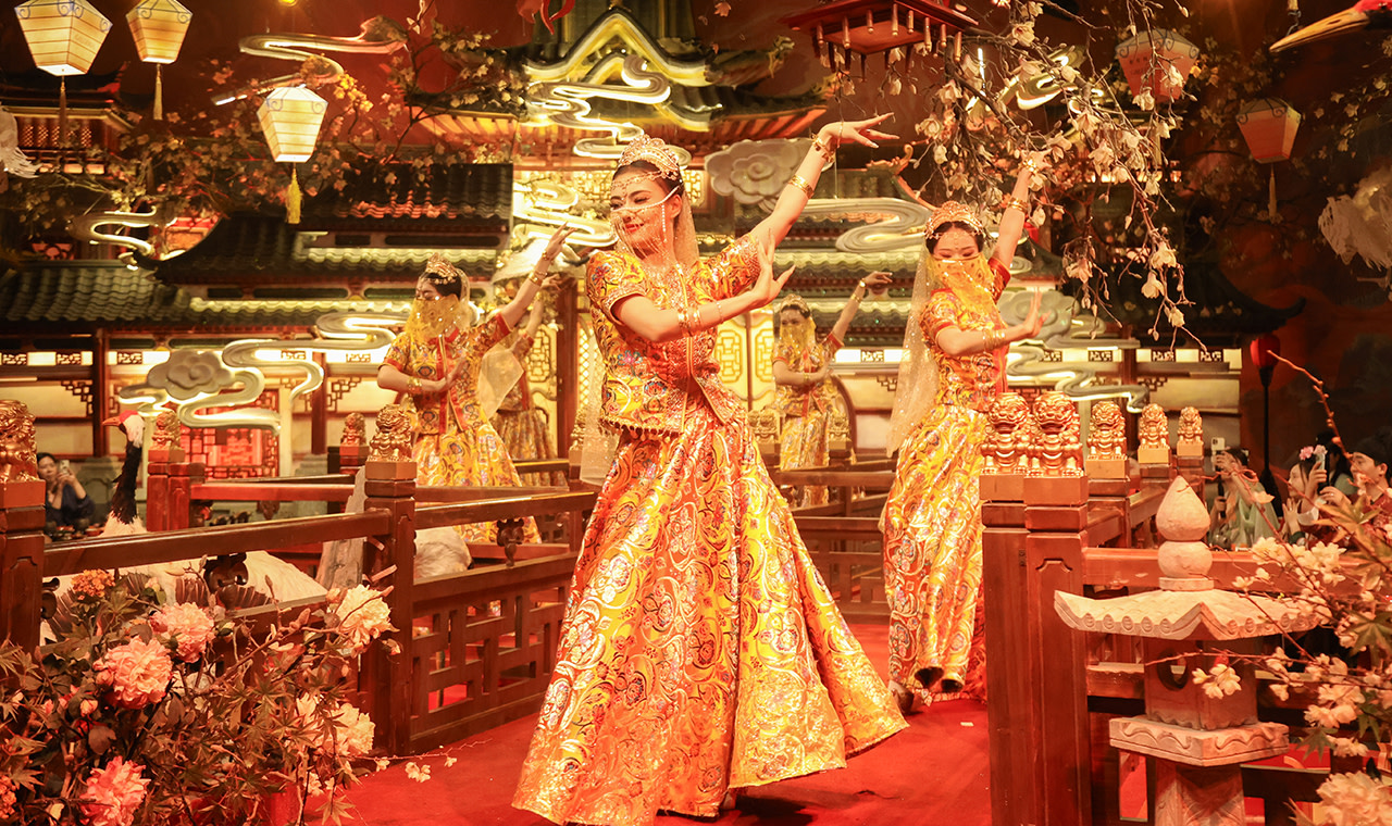 Shenzhen Xuyan - An Immersive Ancient Chinese Court Banquet