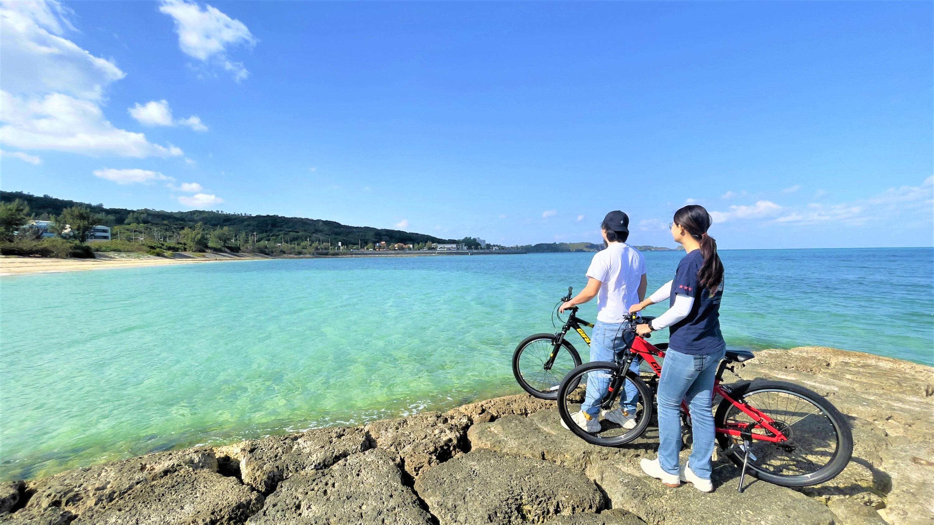 海沿い爽快サイクリング体験(恩納村)