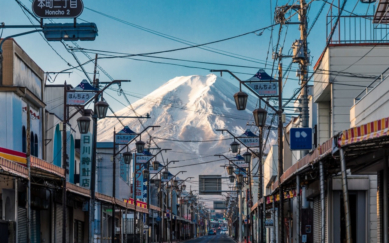 Mount Fuji Day Trip: Arakurayama Sengen Park & Oshino Hakkai & Saiko Iyashi no Sato Nenba (From Tokyo)