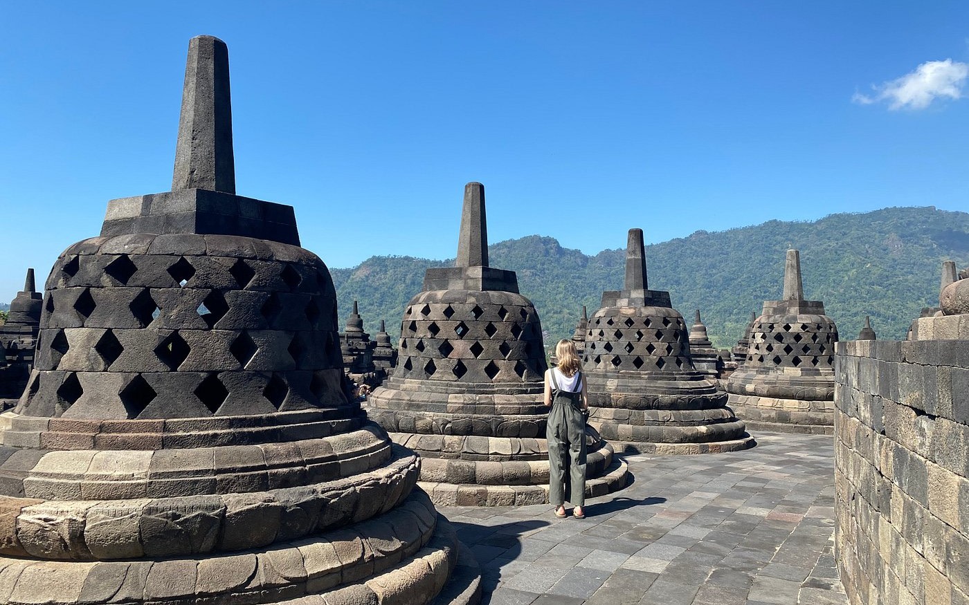 Yogyakarta: Borobudur Climb up & Prambanan with Sunrise Option