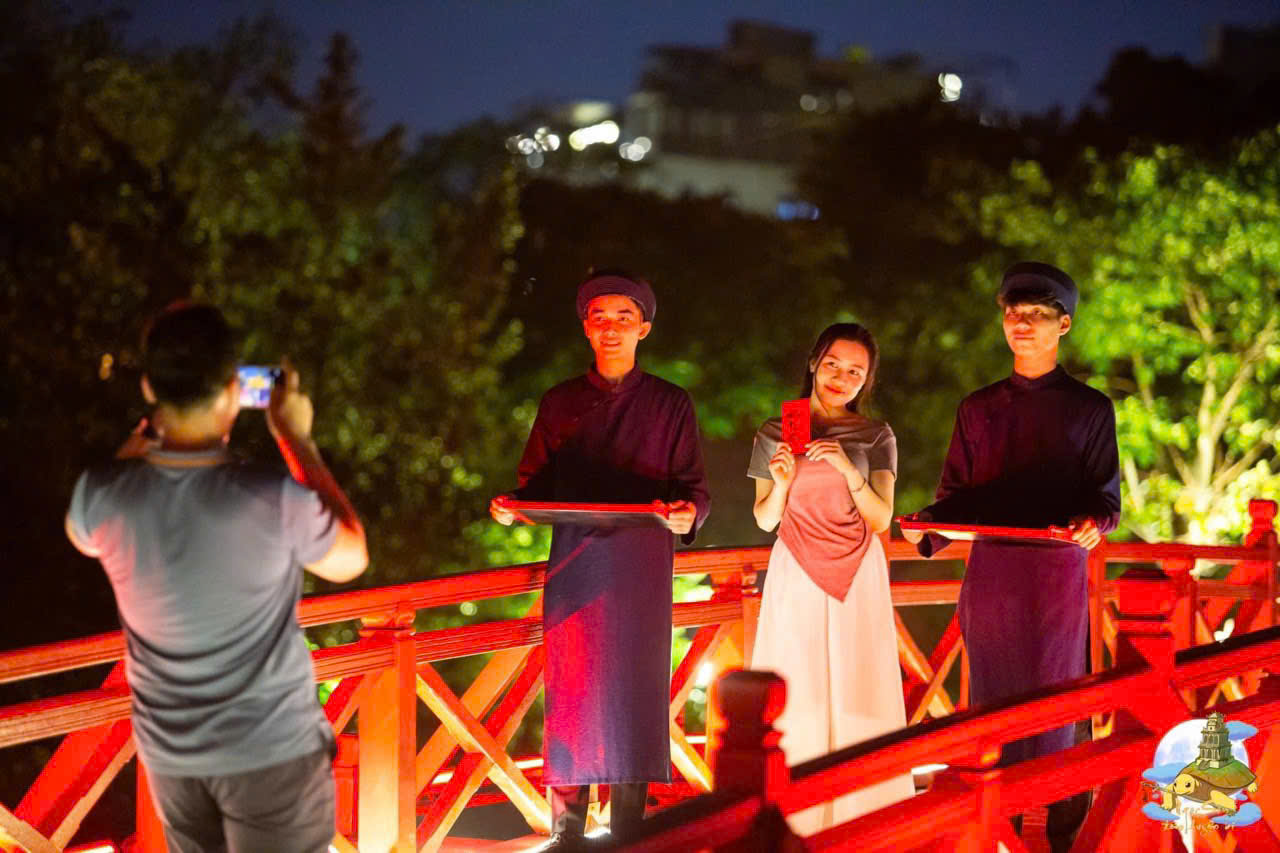 玉山寺神秘夜遊