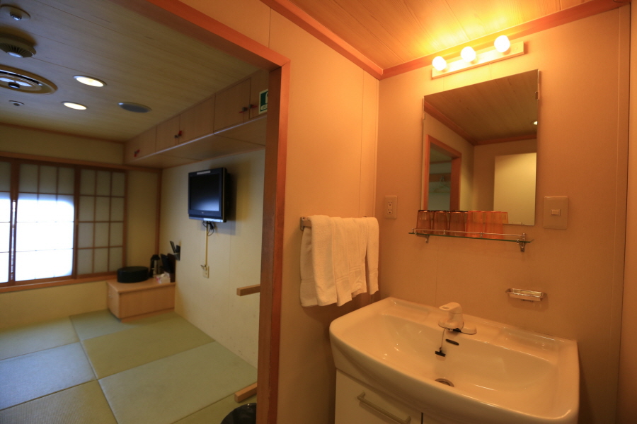 First Class Japanese Room