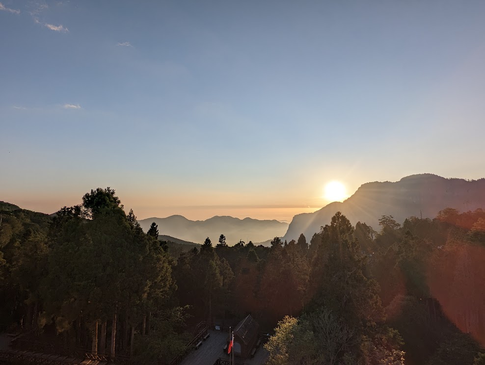 [Muslim-Friendly] Alishan / Taiping Sky Bridge 2-Day Tour