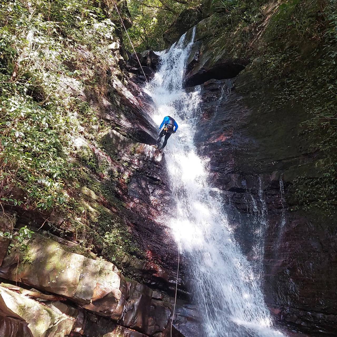 Xinbei Pinglin: Waterfall Canyoning