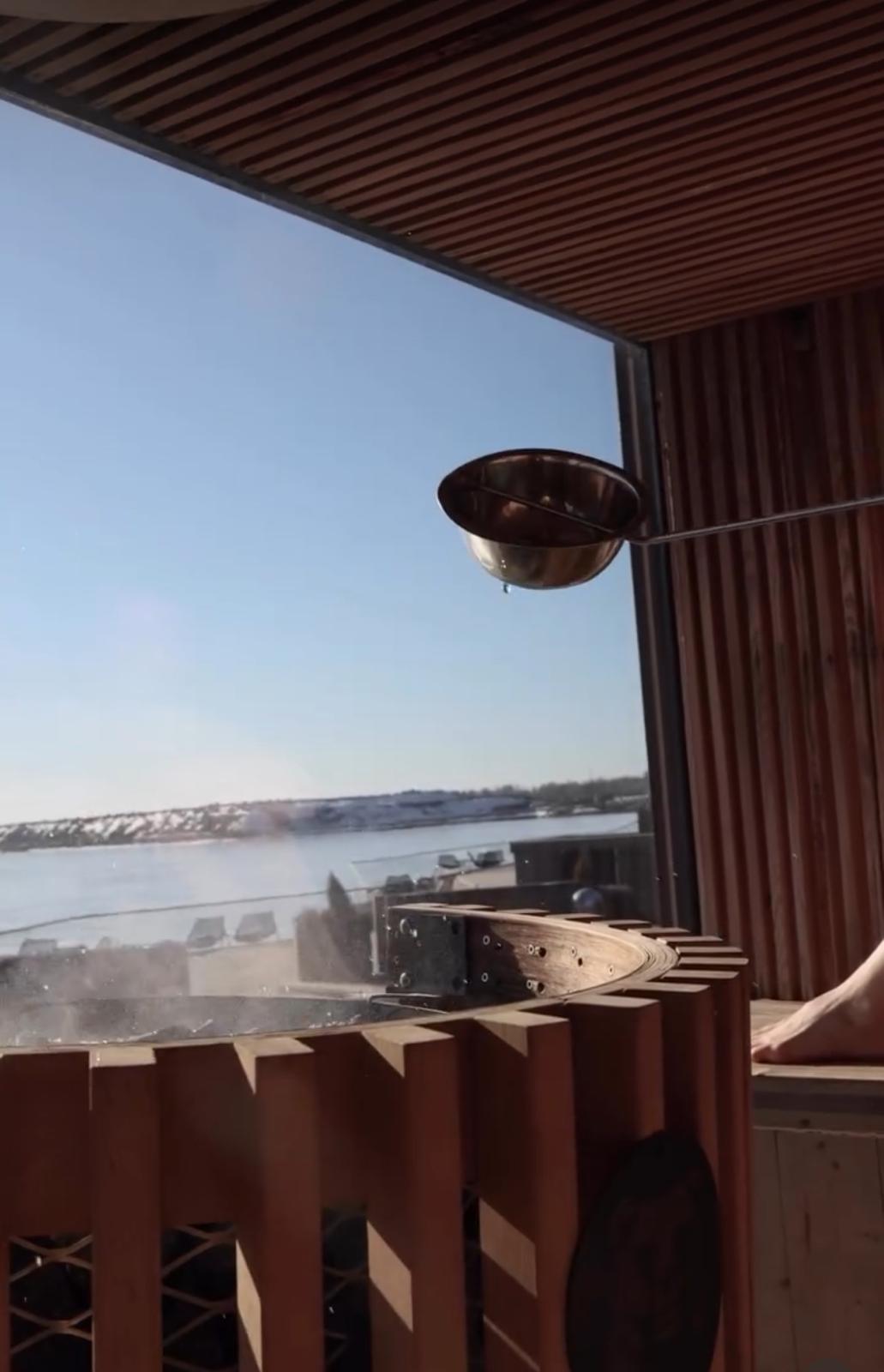 Private Helsinki City Tour with Authentic Sauna Experience