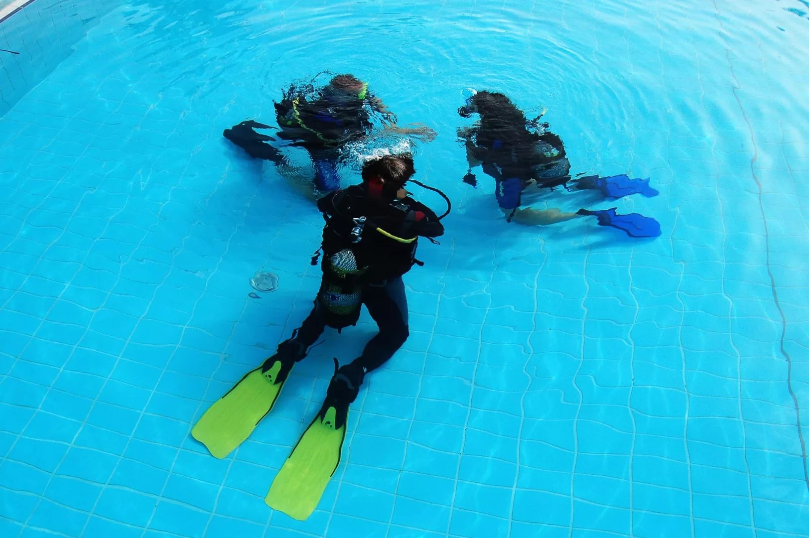 長灘島 PADI 五星潛水中心水肺複習課程