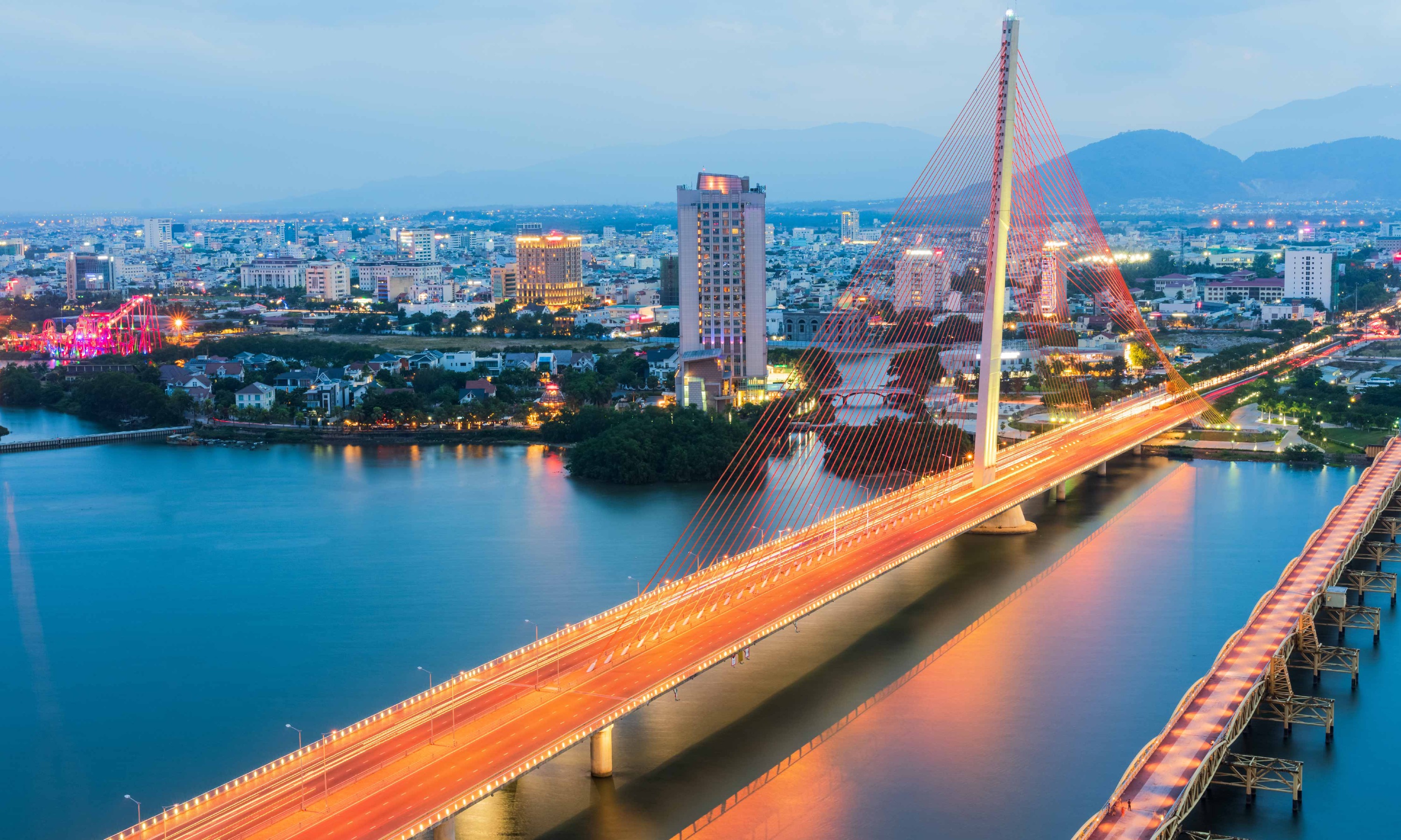 Da Nang 5 hour Guided Night Tour 