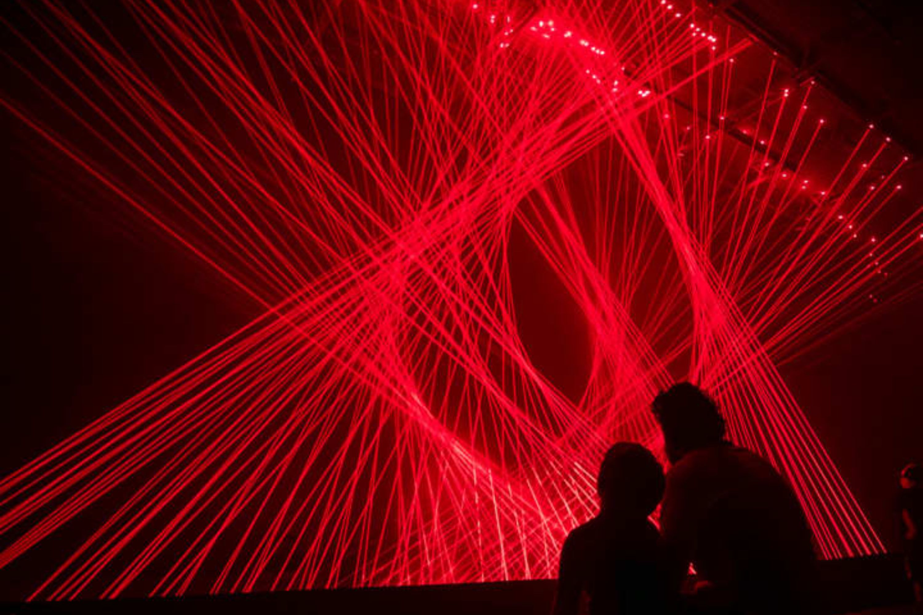 穿越令人著迷的世界,秩序與混沌在驚人的和諧中並存 穿越令人著迷的世界,秩序與混沌在驚人的和諧中並存