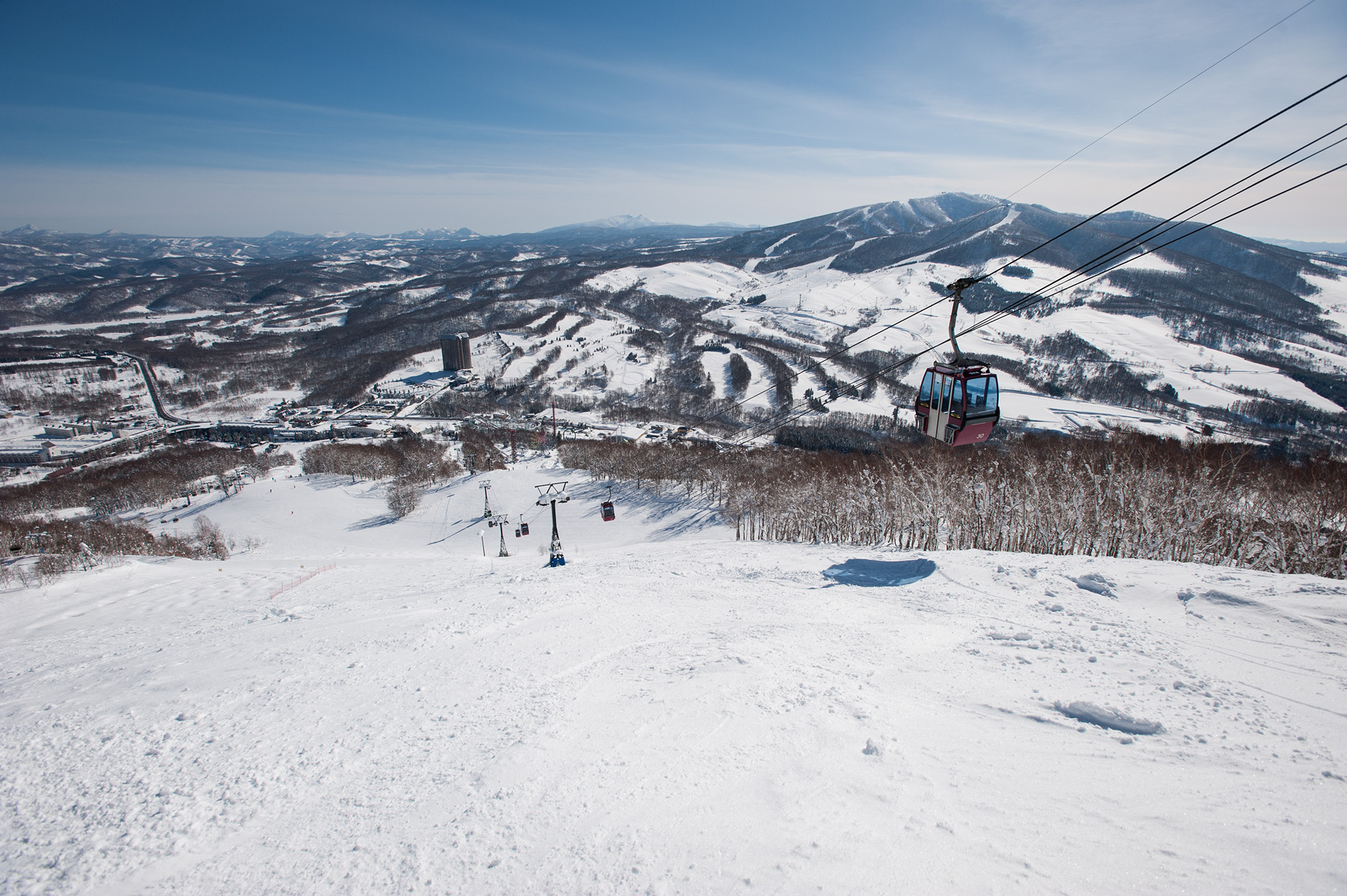 ルスツリゾートスキー場リフト1日券+往復バスチケット【札幌発着】