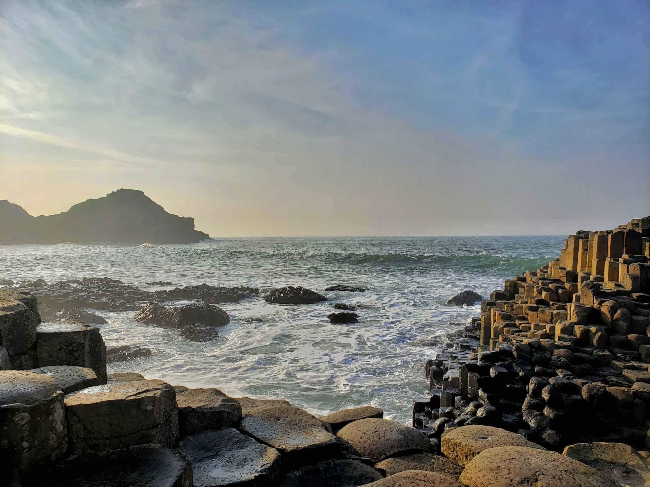 Giant's Causeway, Dark Hedges & Belfast City Tour from Dublin