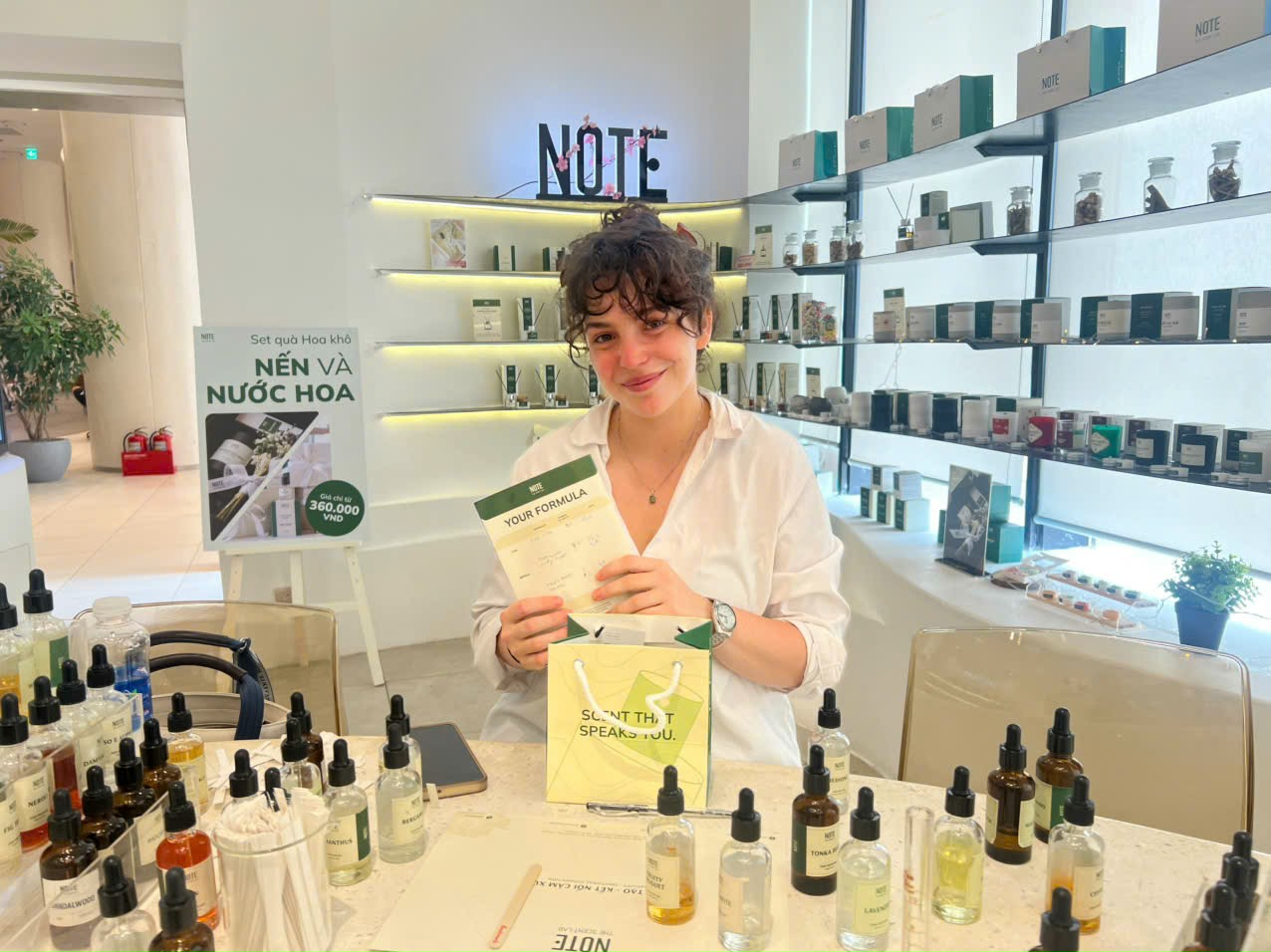NOTE - The Scent Lab在河內舉辦的香水和蠟燭製作工坊