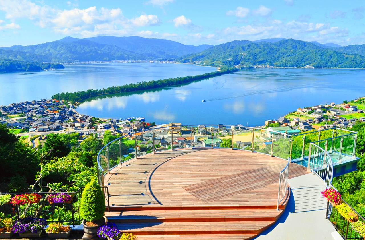 [Secret Place in Kyoto] Amanohashidate Spectacular View + Ine Funaya Fishing Port + Funaya Day + Miyama Gassho Village Thatched House Tour (Depart from Osaka)