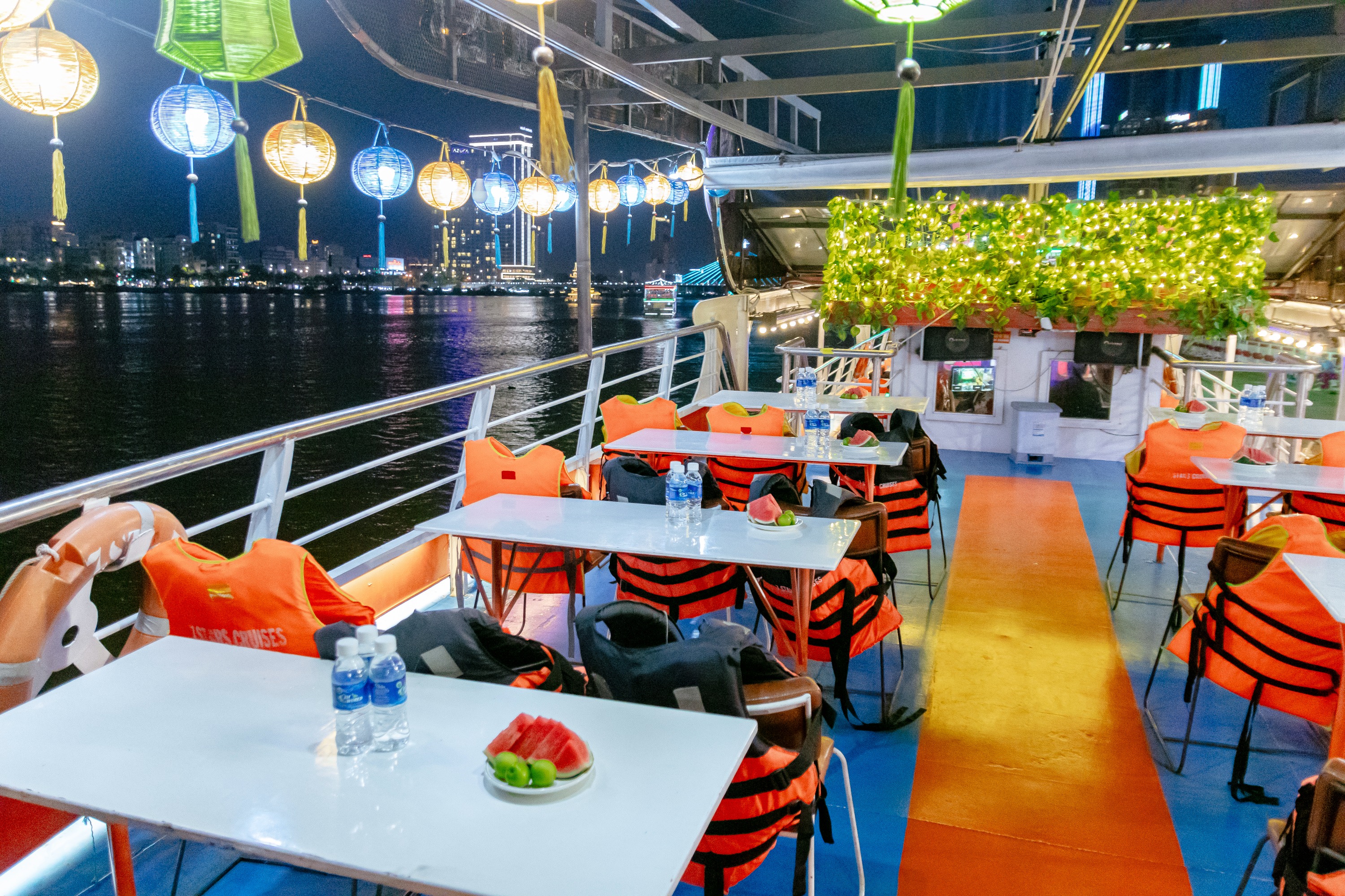 峴港瀚江夜間遊船之旅（7STARS Cruise 提供）