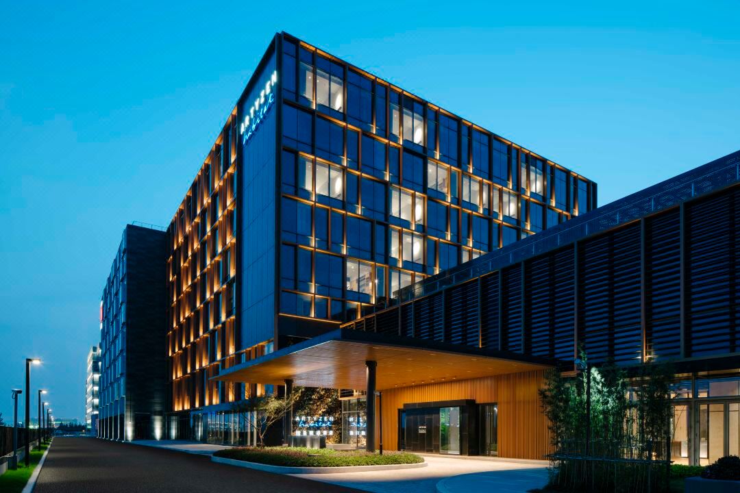 Artyzen Habitat Hongqiao Shanghai accommodation package