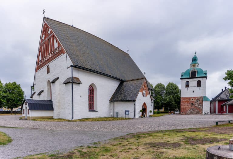 Ultimate Helsinki & Porvoo Tour– Private Car & Local Stories