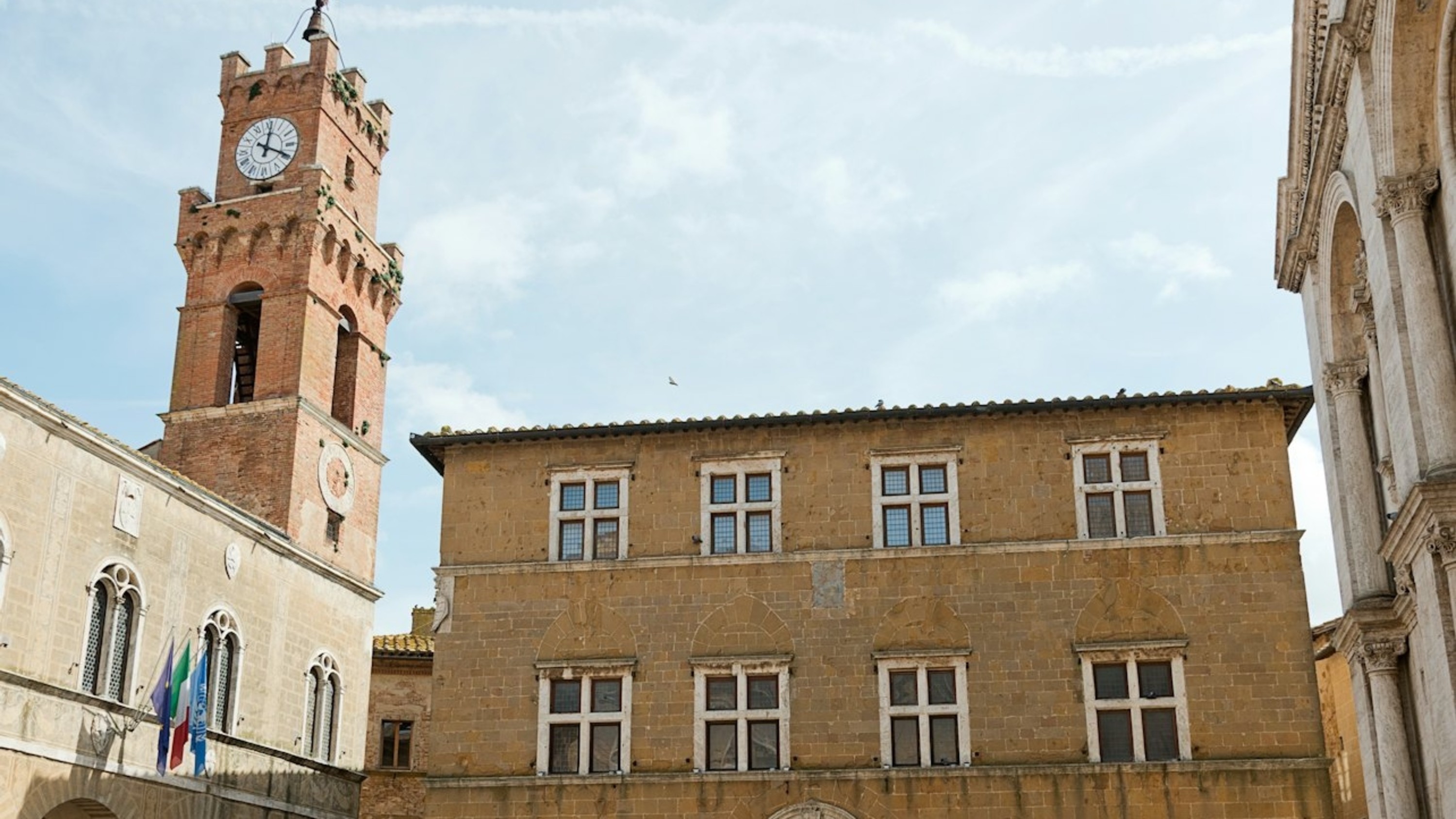 Palazzo Piccolomini ticket in Pienza with optional Pienza City of Light Pass