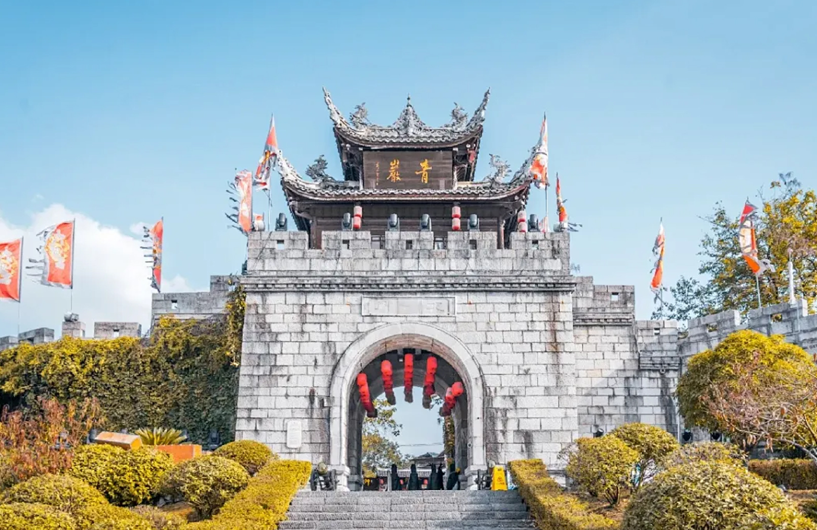 青巖古鎮,石巷藏幽韻,古鎮凝住百年時光 青巖古鎮,石巷藏幽韻,古鎮凝住百年時光