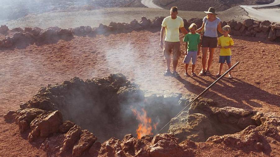 Timanfaya, Jameos del Agua & Los Verdes Cave highlights tour 