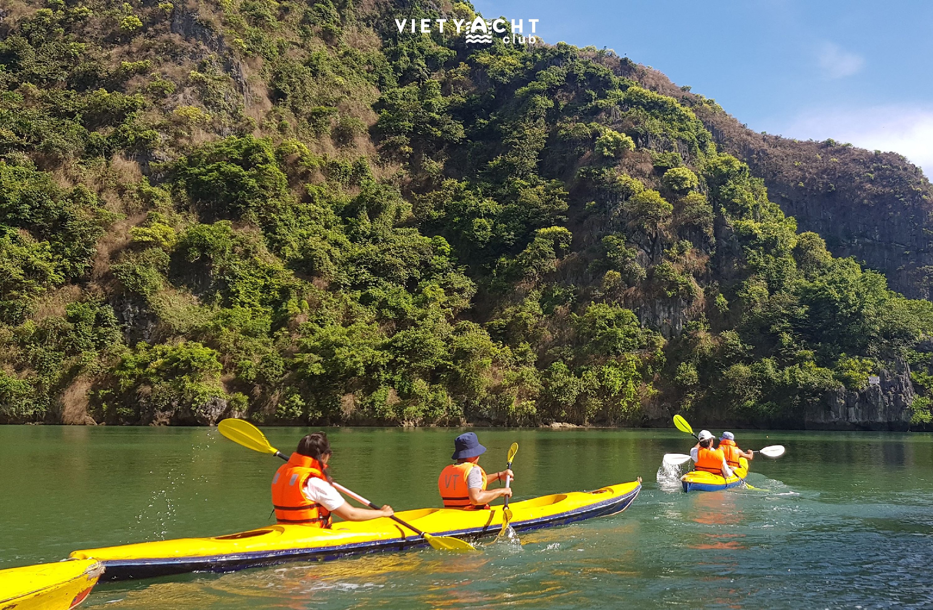 Ha Long Bay Luxury Private Yacht Dining Experience 