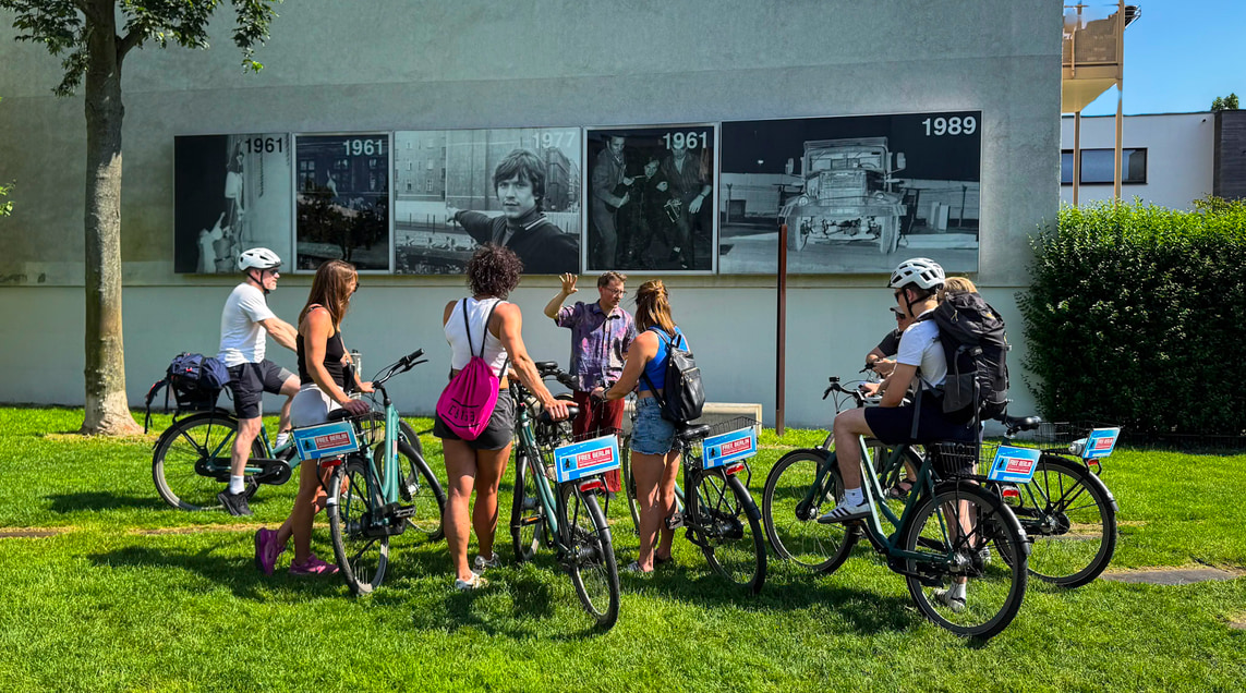 Berlin: Guided Bike tour of the Berlin Wall and Third Reich