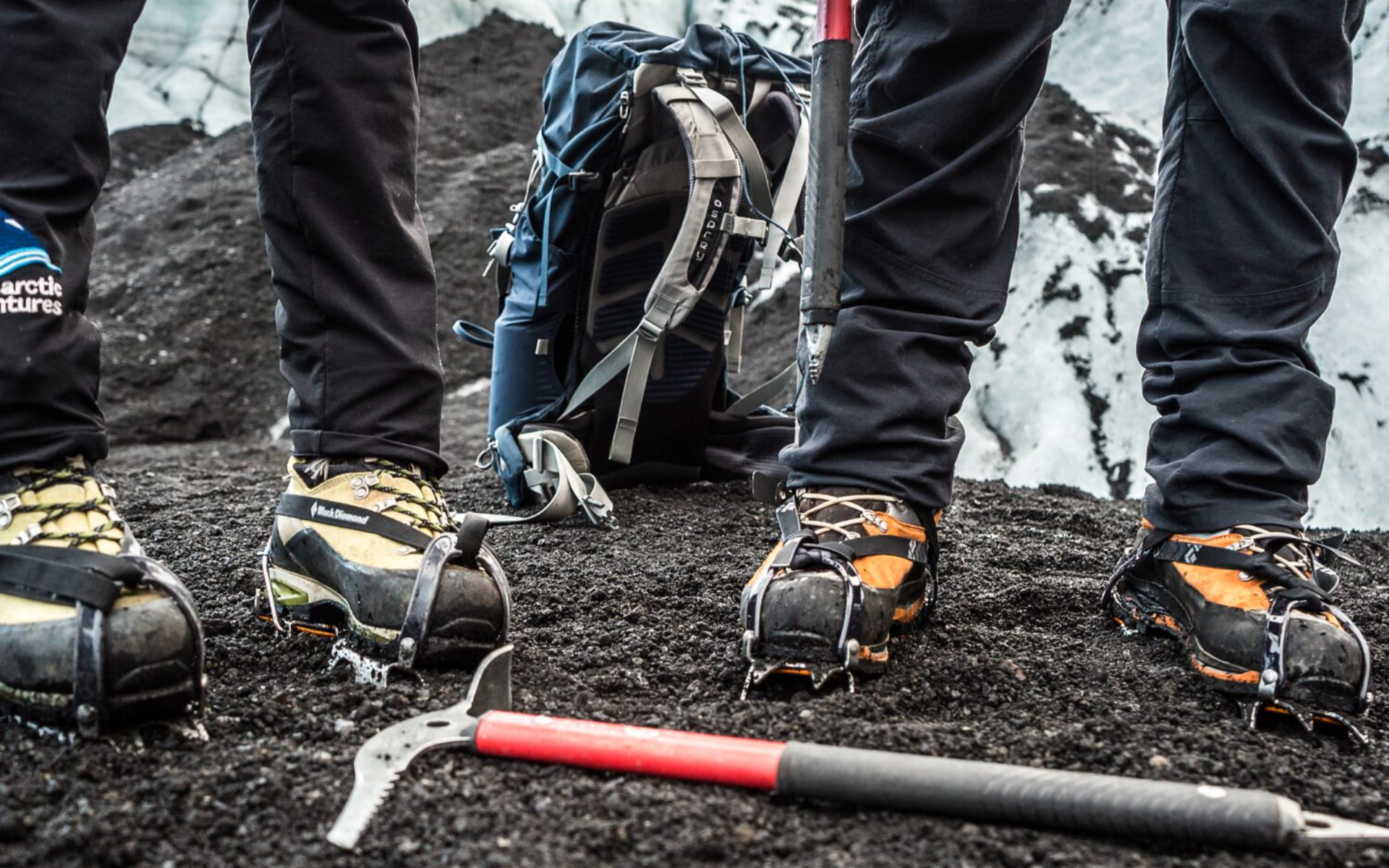 在雷克雅維克一日遊中征服冰峰和冰川 在雷克雅維克一日遊中征服冰峰和冰川