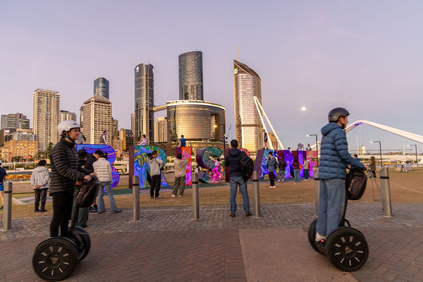 Ride effortlessly through Brisbane’s riverside paths, enjoying sunshine, fresh air, and breathtaking afternoon scenery