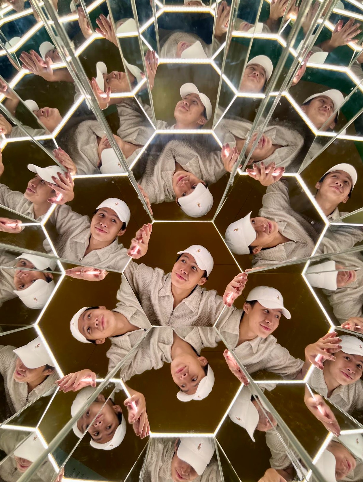 Space & Time Cube Museum Ticket in SM North EDSA Philippines